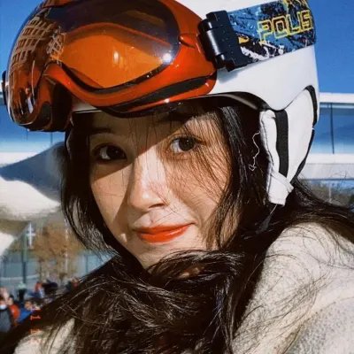 女人世上海报